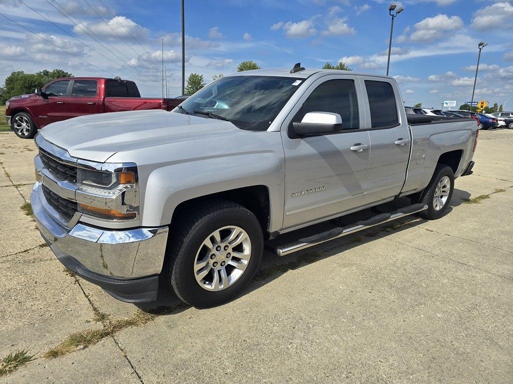 2016 Chevrolet Silverado 1500 2WD Double Cab 143.5" LT w/1LT