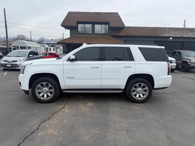 GMC Yukon SLT 4WD 2017