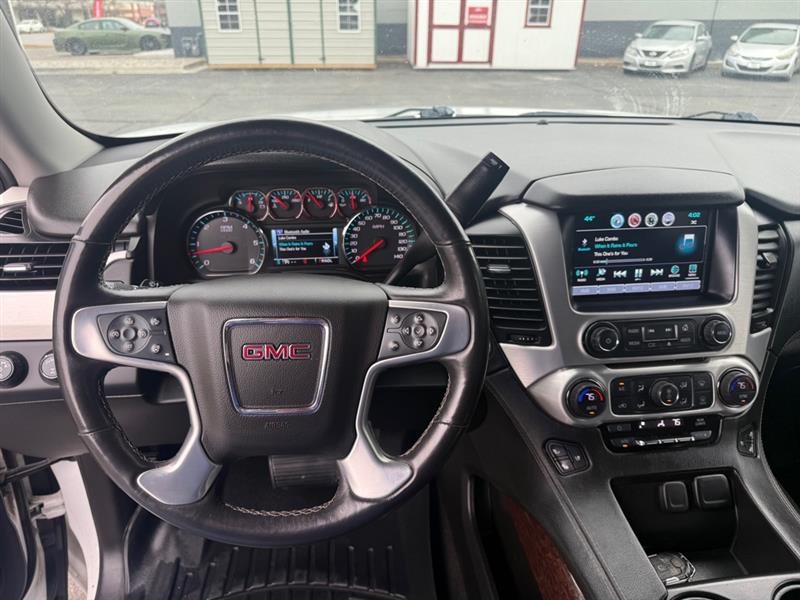 GMC Yukon SLT 4WD 2017