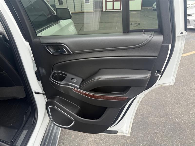 GMC Yukon SLT 4WD 2017