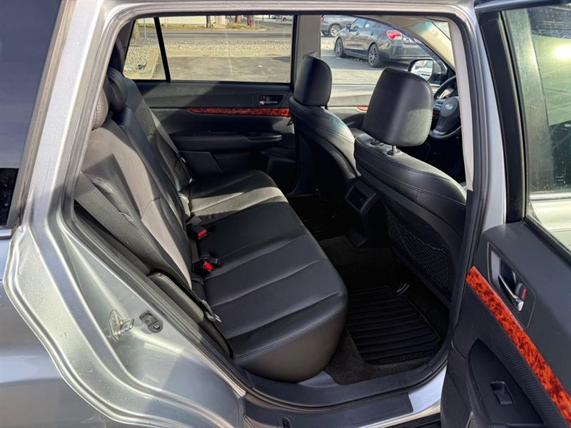 Subaru Outback 3.6R Limited 2012