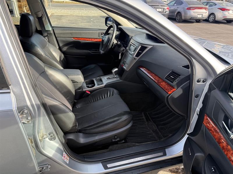 Subaru Outback 3.6R Limited 2012