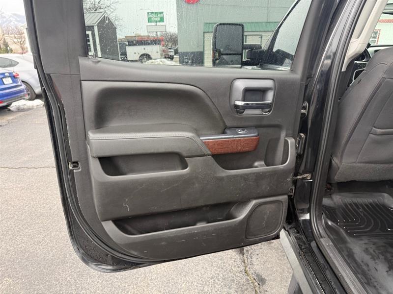 GMC Sierra 2500HD SLE Crew Cab 4WD 2016