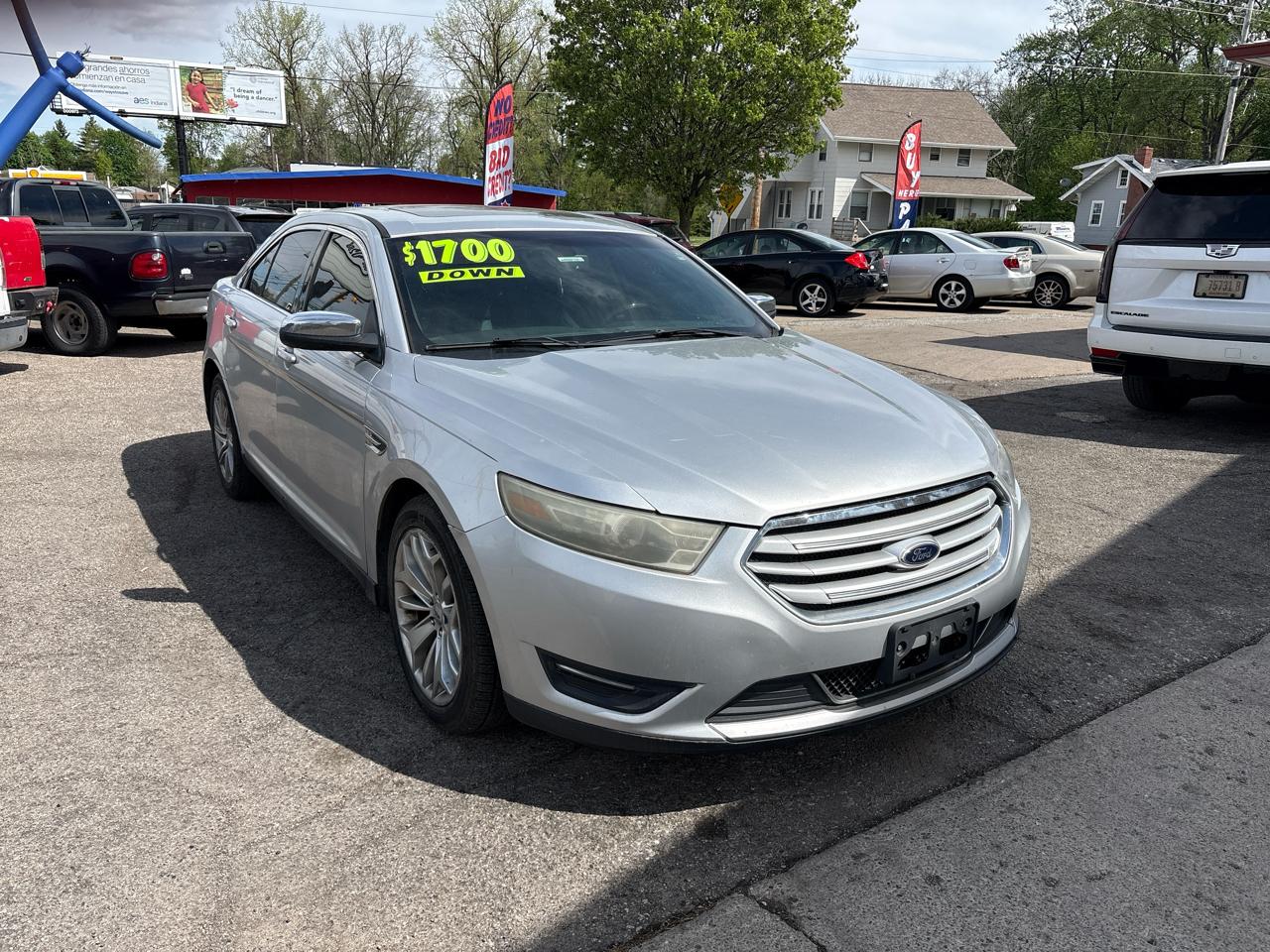 Ford Taurus Limited FWD 2013