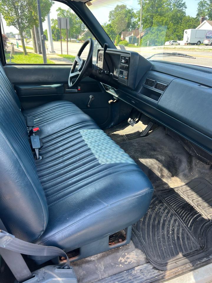 Chevrolet C/K 2500 Reg. Cab 8-ft. Bed 2WD 1992