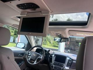 Chevrolet Suburban LT 1500 4WD 2015