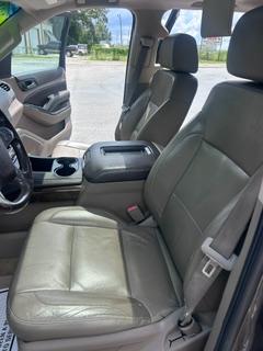 Chevrolet Suburban LT 1500 4WD 2015
