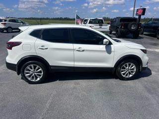 Nissan Rogue Sport S 2021
