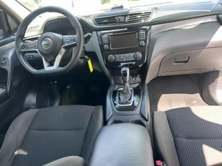 Nissan Rogue Sport S 2021