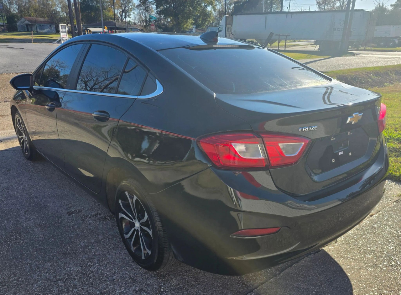 Chevrolet Cruze 4dr Sdn LT 2019