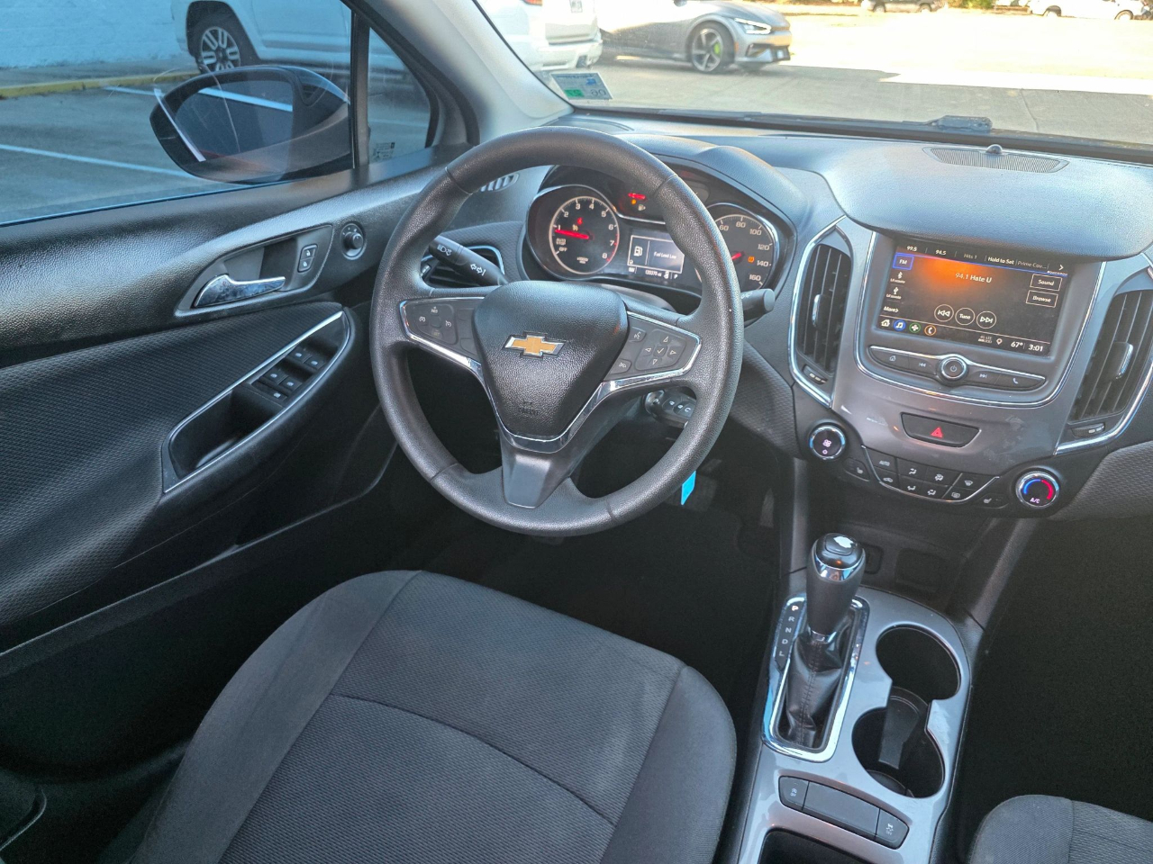 Chevrolet Cruze 4dr Sdn LT 2019