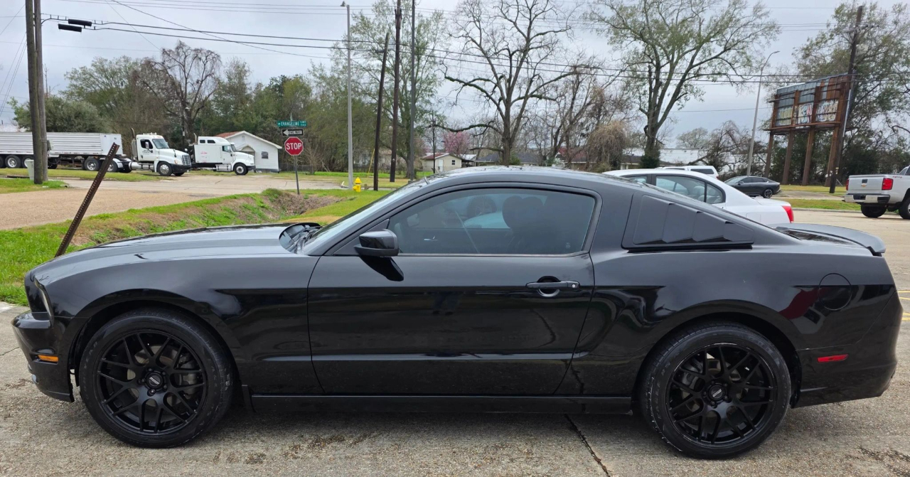 Ford Mustang 2dr Cpe V6 2013