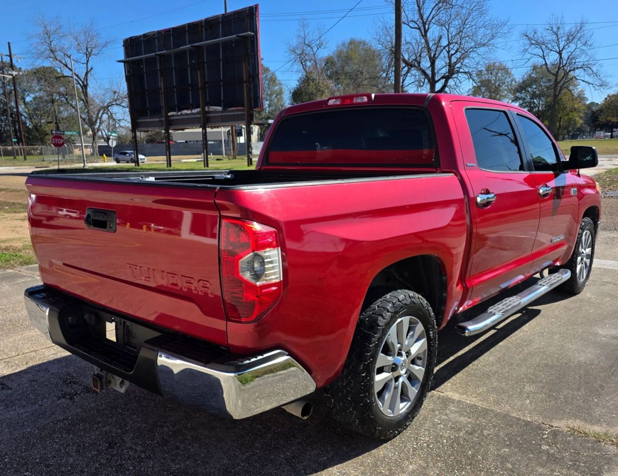 Toyota Tundra 2WD Truck CrewMax 5.7L V8 6-Spd AT LTD (Natl) 2015