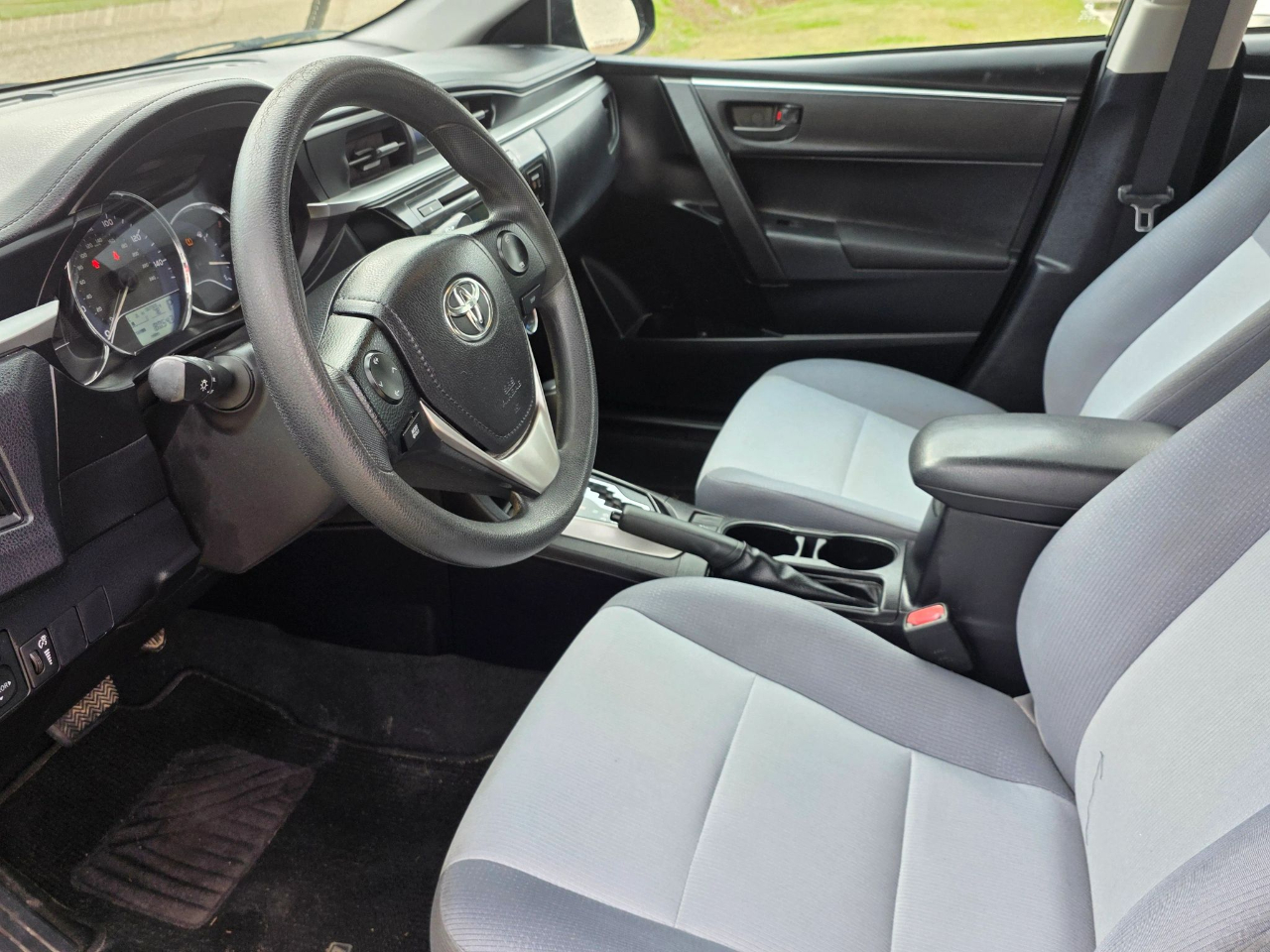 Toyota Corolla 4dr Sdn CVT LE Premium (Natl) 2014