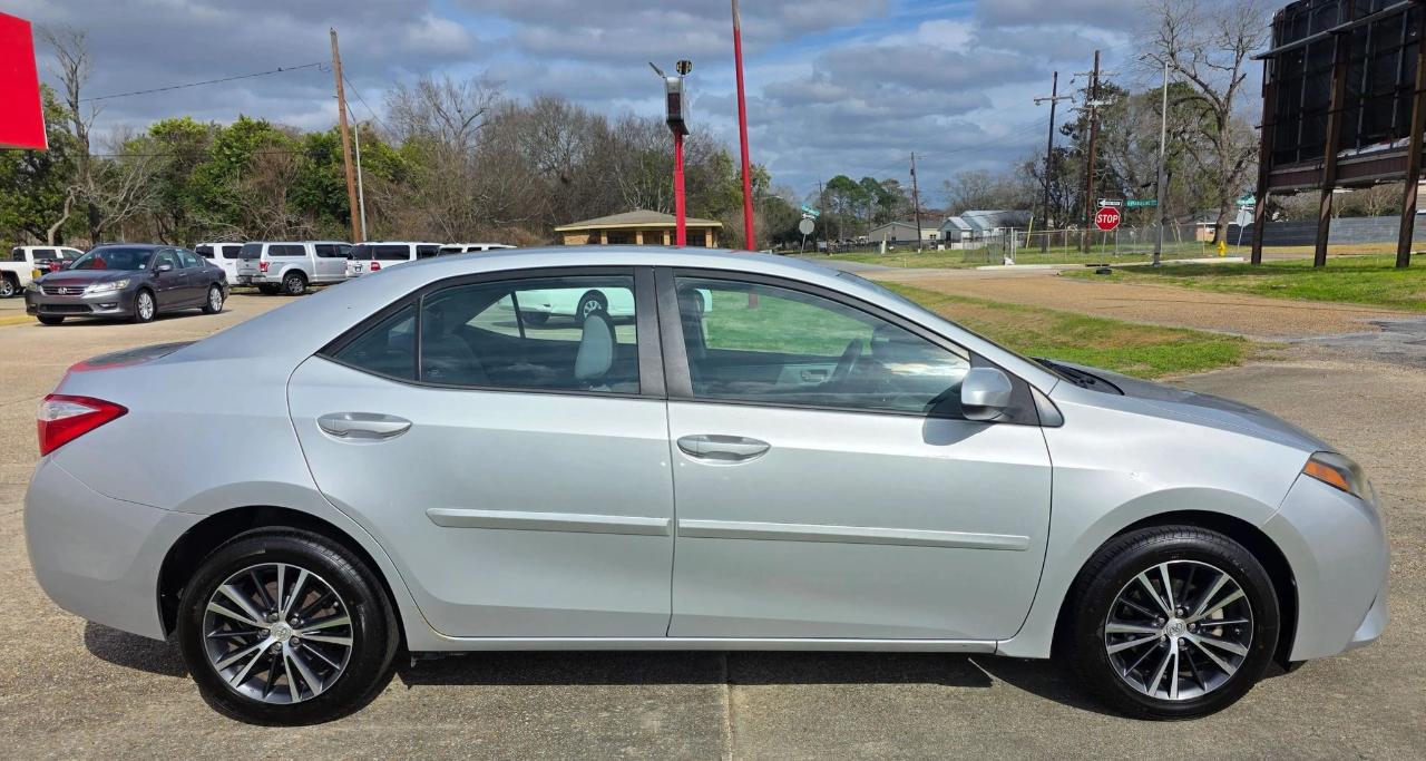 Toyota Corolla  2016