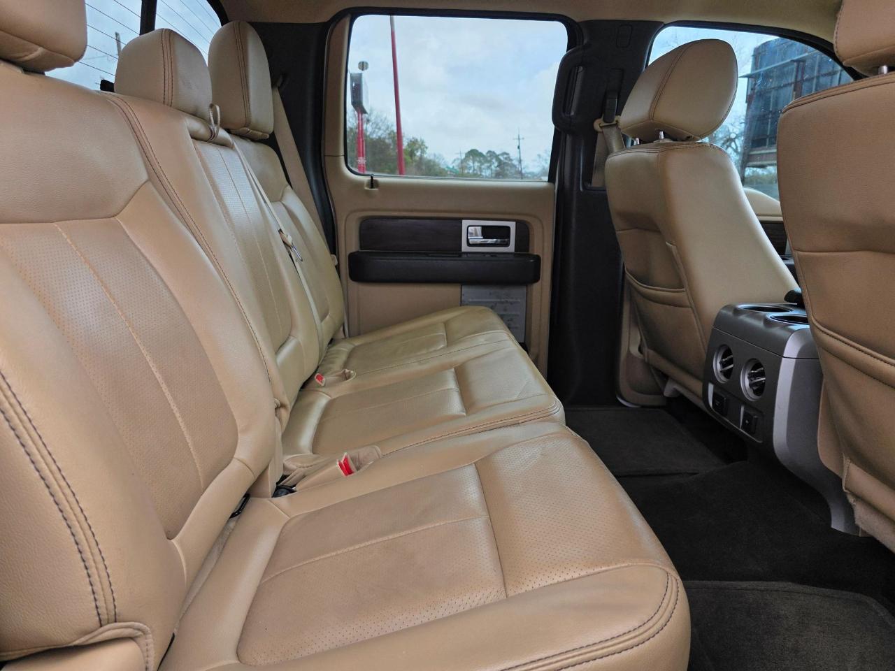 Ford F-150 4WD SuperCrew 145" Lariat 2014