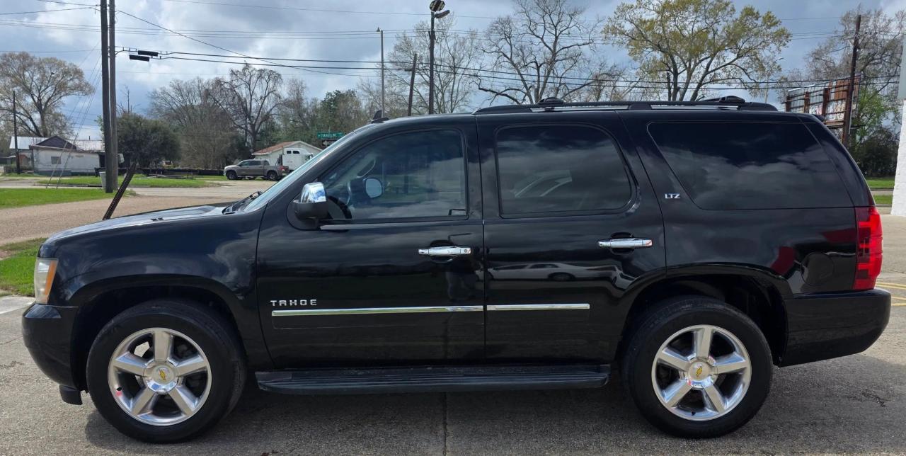Chevrolet Tahoe 2WD 4dr 1500 LTZ 2011