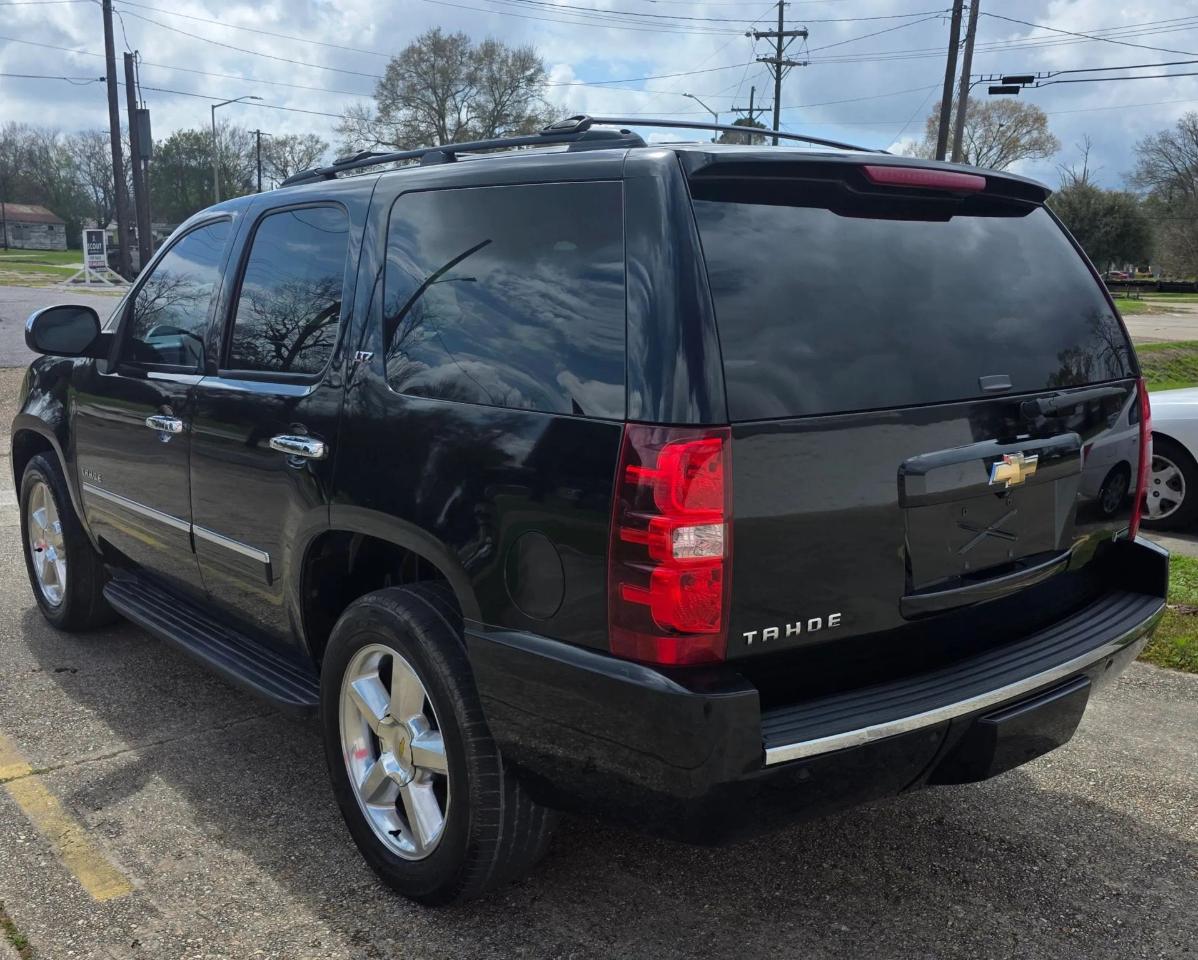 Chevrolet Tahoe 2WD 4dr 1500 LTZ 2011