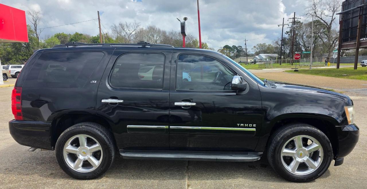 Chevrolet Tahoe 2WD 4dr 1500 LTZ 2011