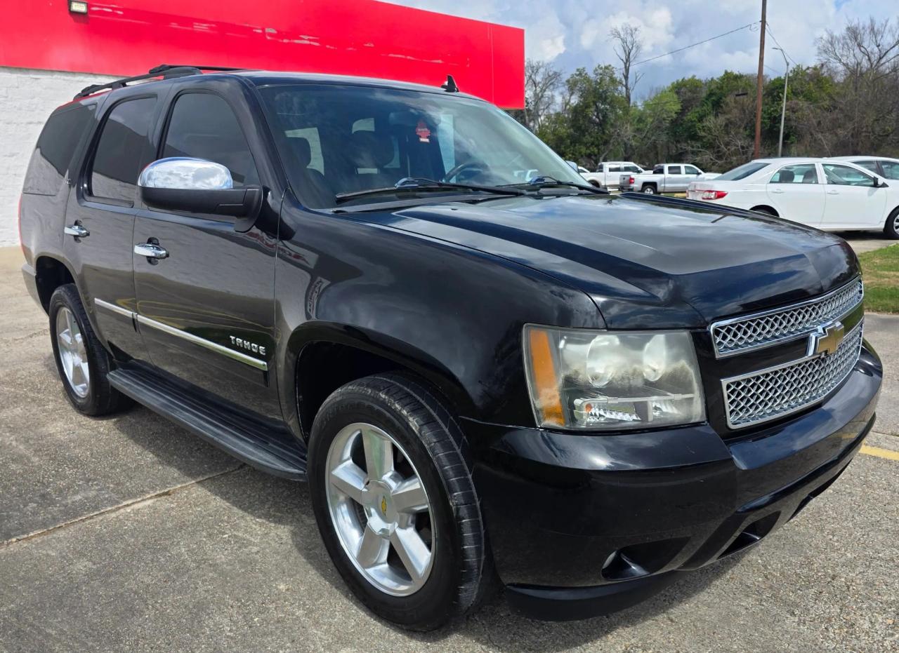 Chevrolet Tahoe 2WD 4dr 1500 LTZ 2011