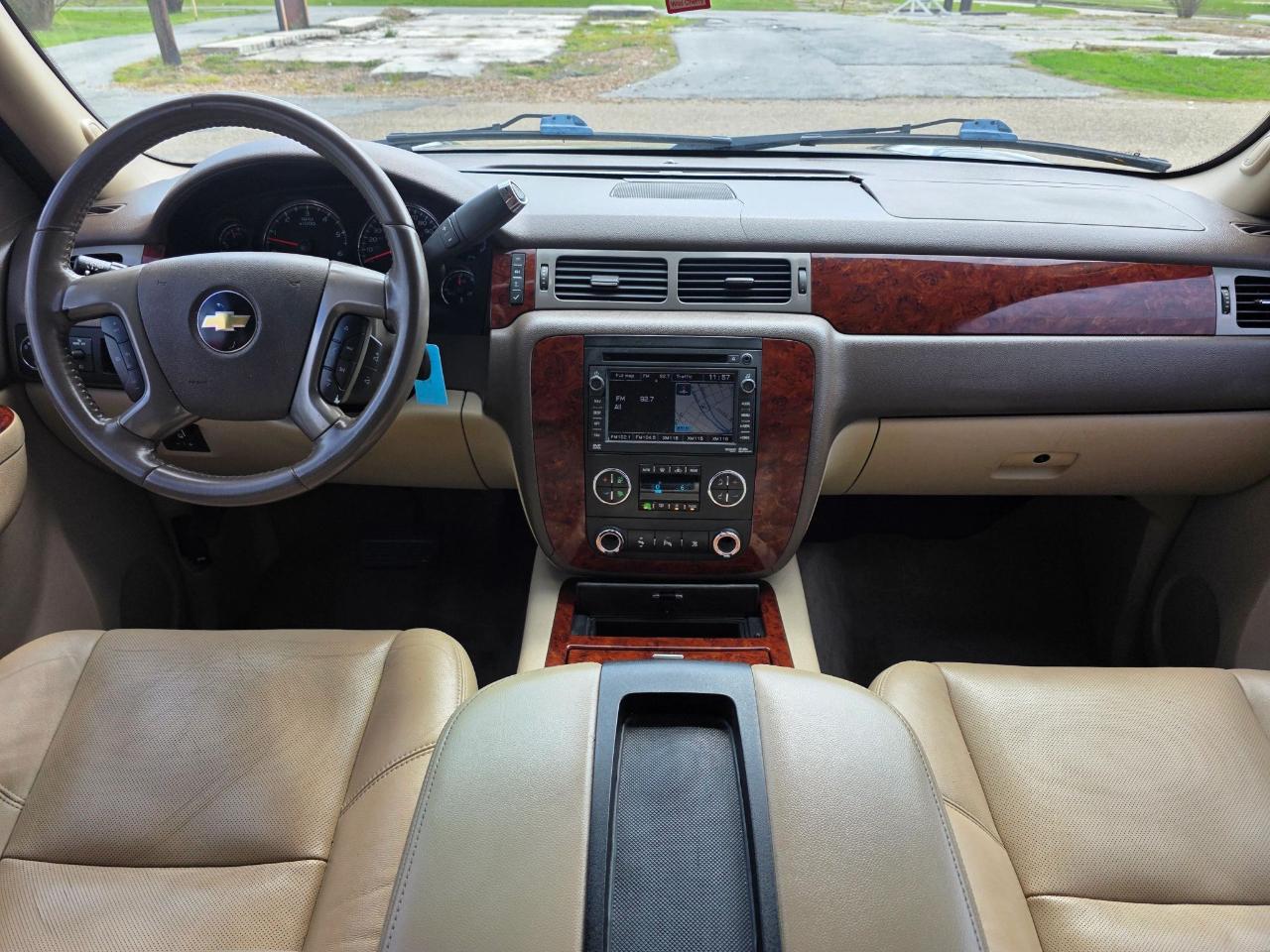 Chevrolet Tahoe 2WD 4dr 1500 LTZ 2011