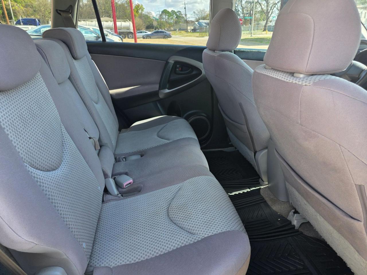 Toyota RAV4 FWD 4dr 4-cyl 4-Spd AT (Natl) 2008