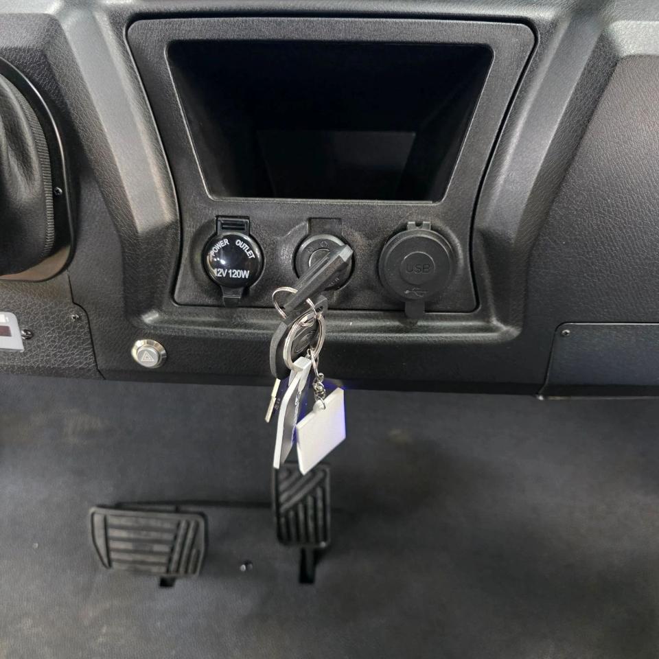 Bintelli Beyond 6P Lifted  2026