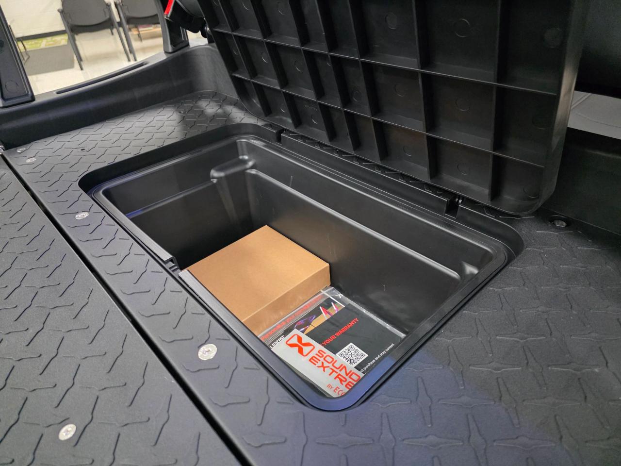 Bintelli Beyond 6P Lifted  2026