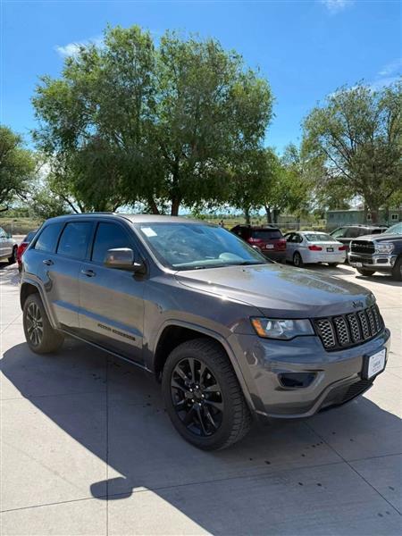 Jeep Grand Cherokee Laredo 4WD 2018