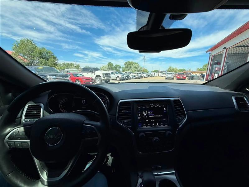 Jeep Grand Cherokee Laredo 4WD 2018