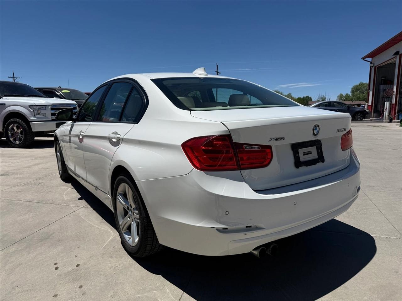 BMW 3-Series 328i xDrive Sedan 2015