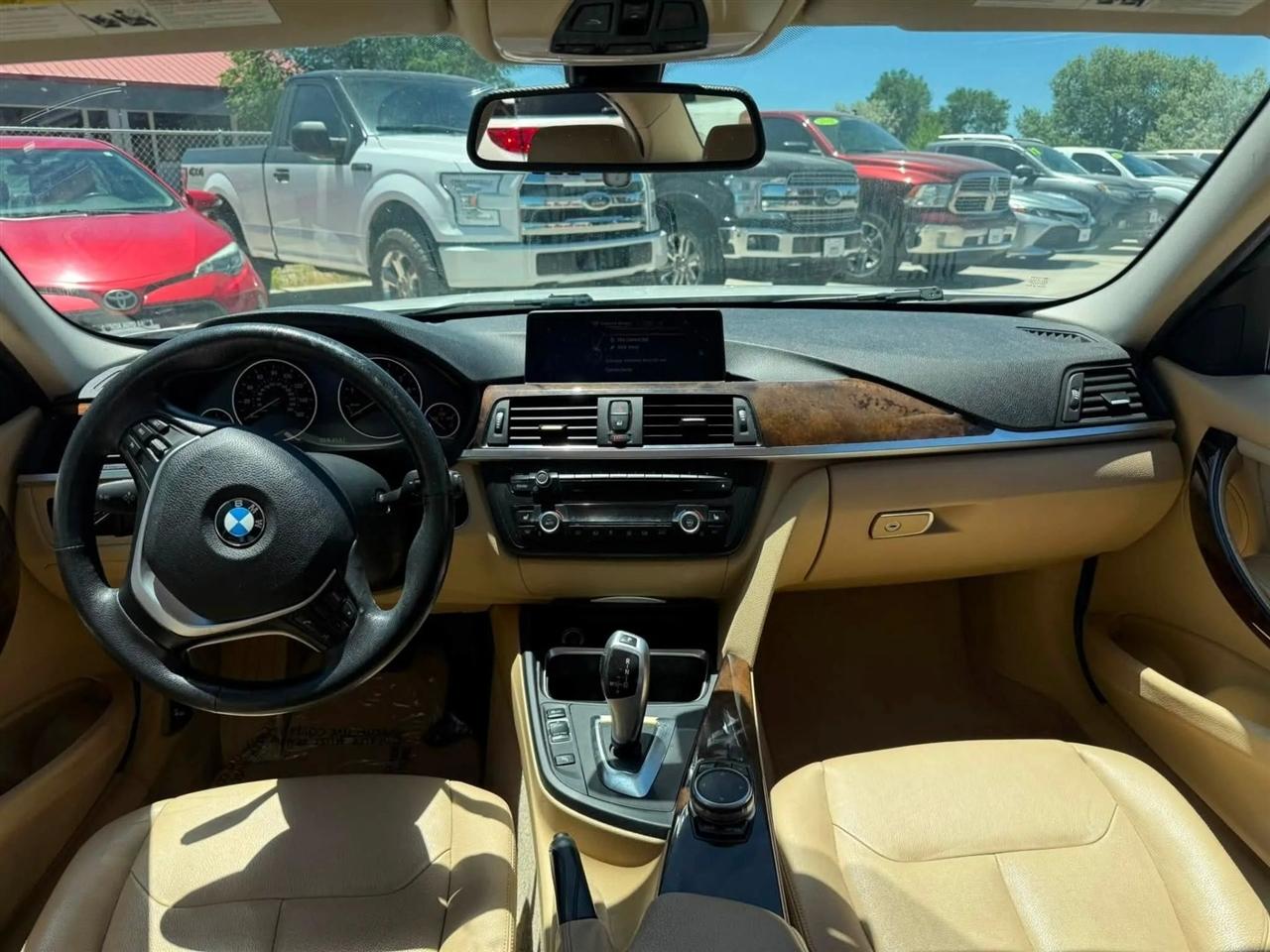 BMW 3-Series 328i xDrive Sedan 2015