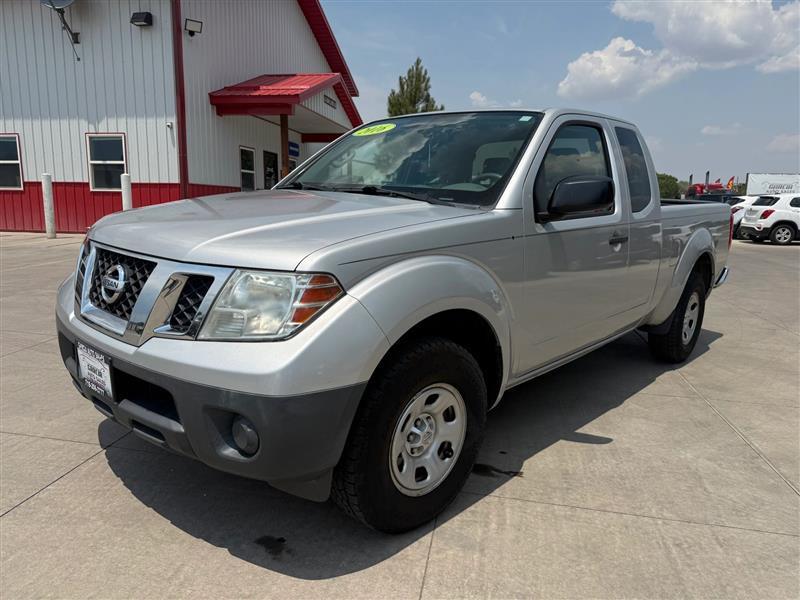 Nissan Frontier S King Cab I4 5MT 2WD 2016