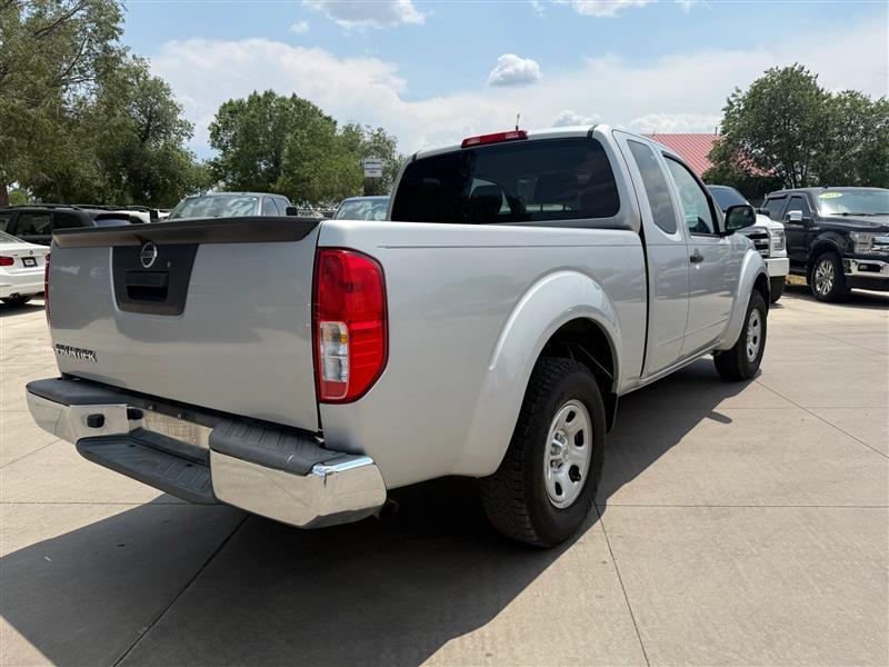 Nissan Frontier S King Cab I4 5MT 2WD 2016