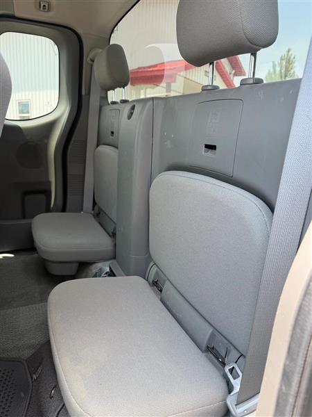 Nissan Frontier S King Cab I4 5MT 2WD 2016