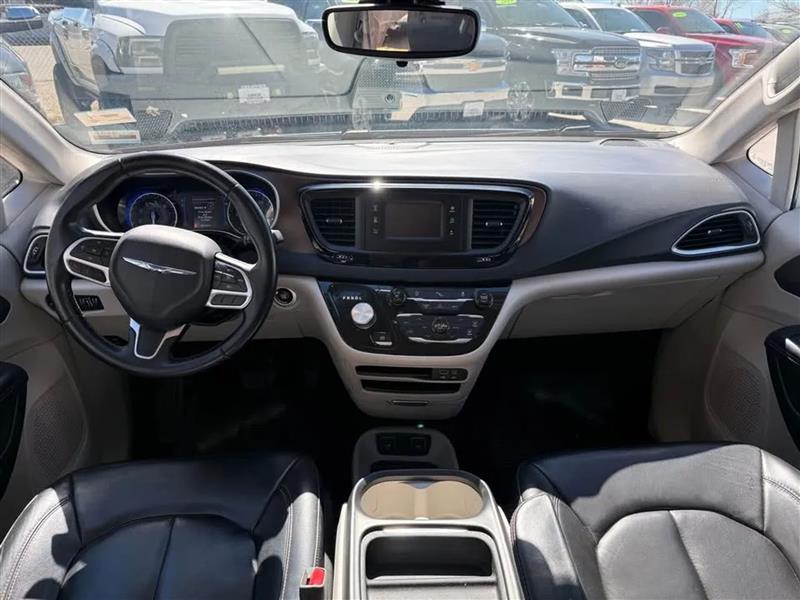 Chrysler Pacifica Touring-L 2017
