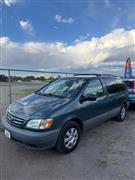 2001 Toyota Sienna 