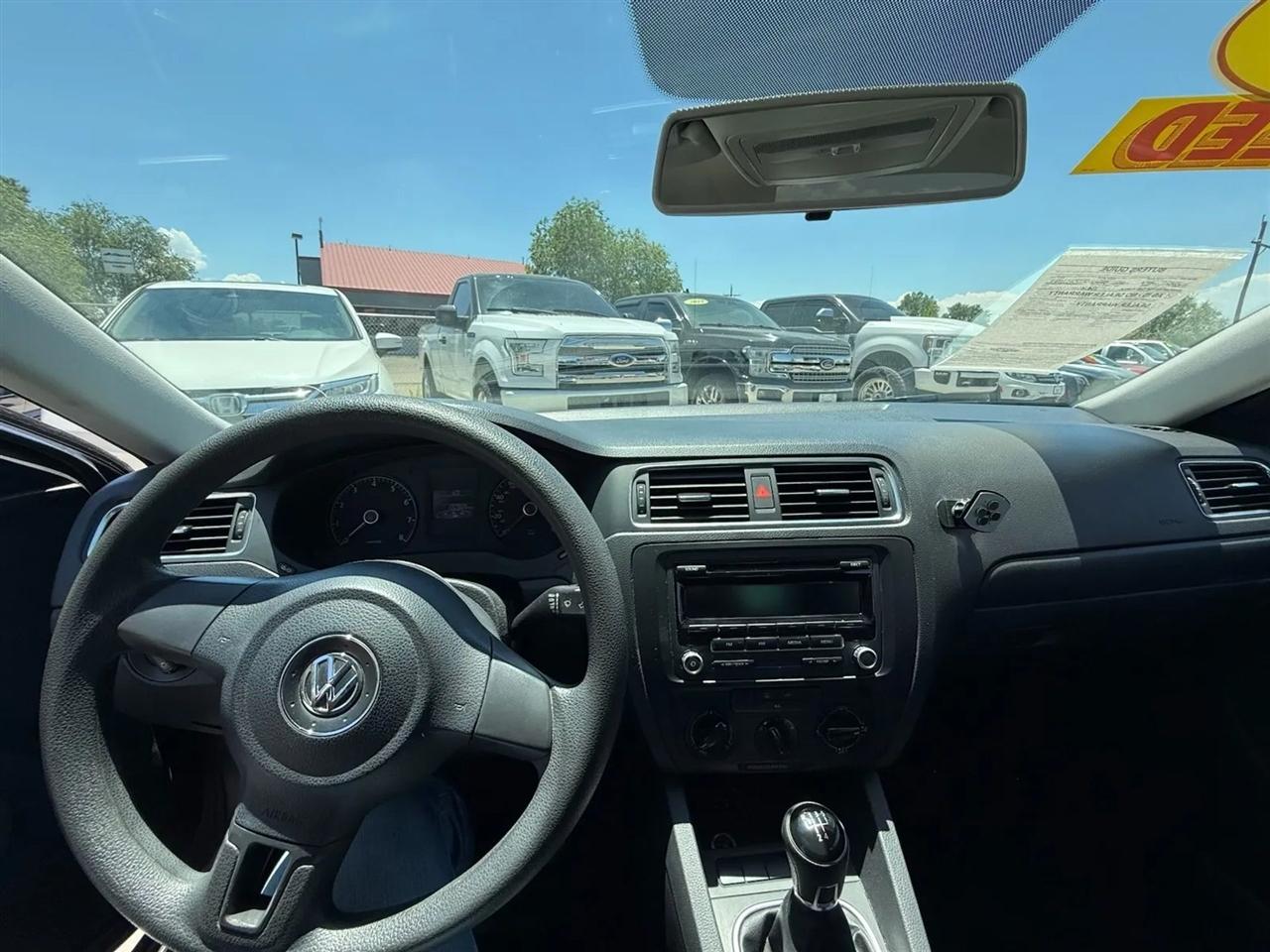 Volkswagen Jetta S 2013
