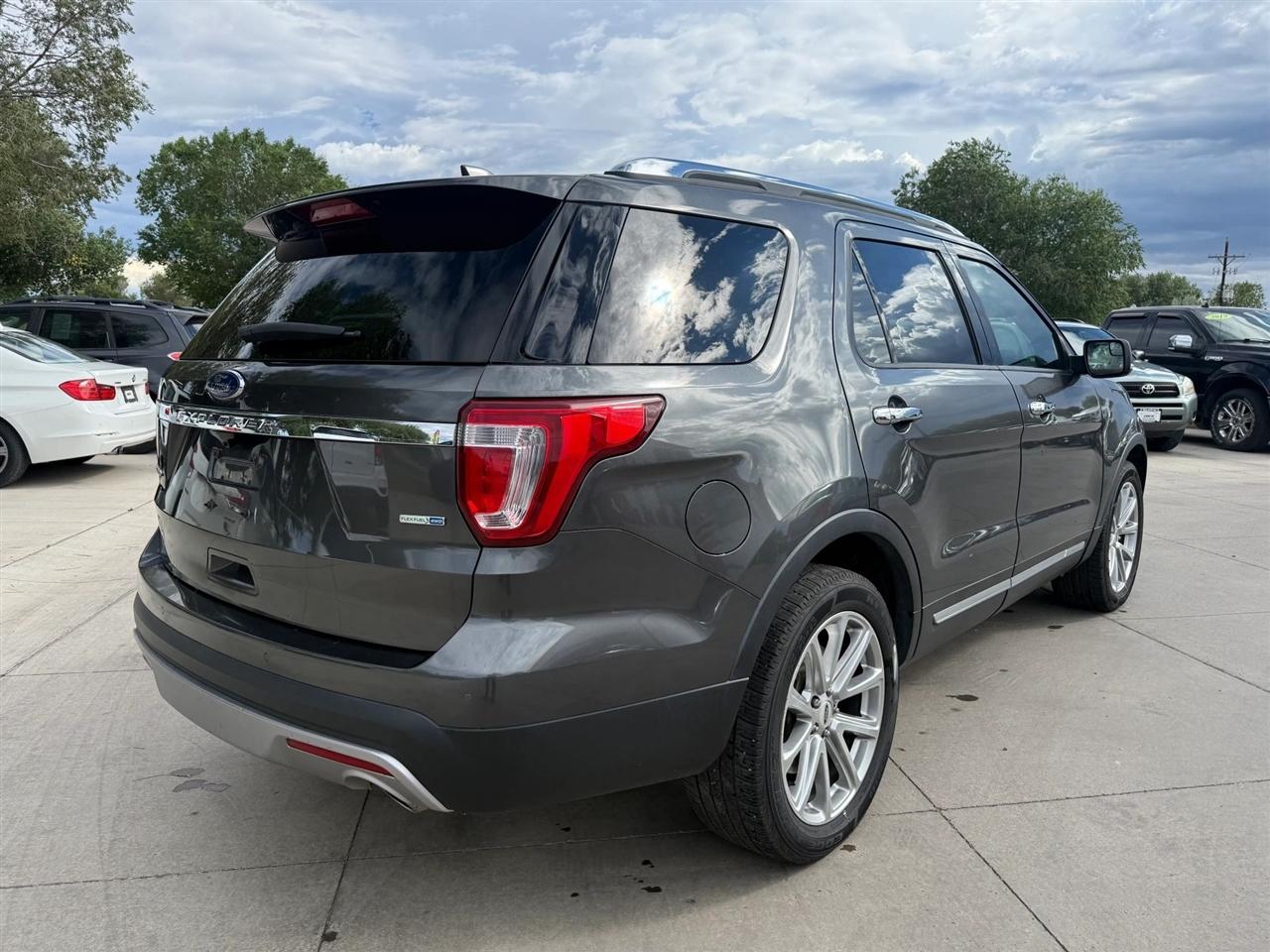 Ford Explorer  2016