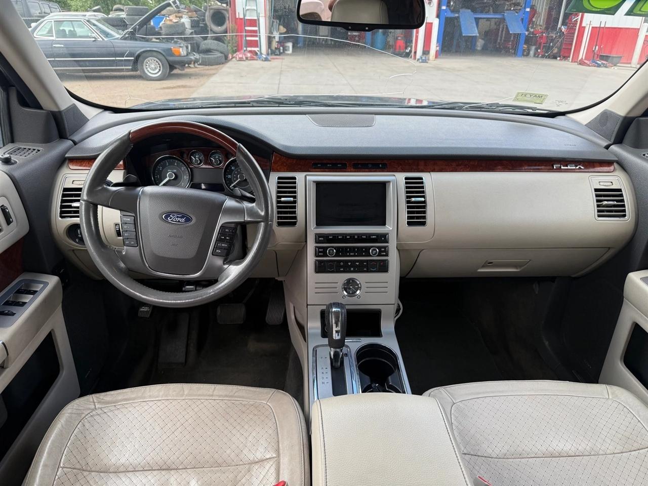 Ford Flex  2010
