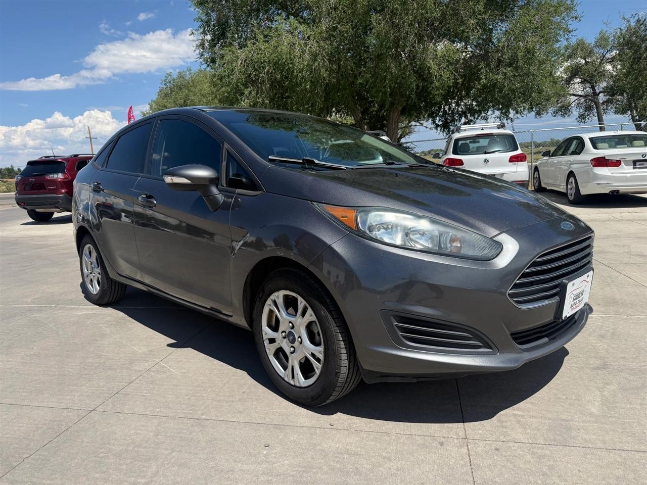2016 Ford Fiesta SE Sedan 4D