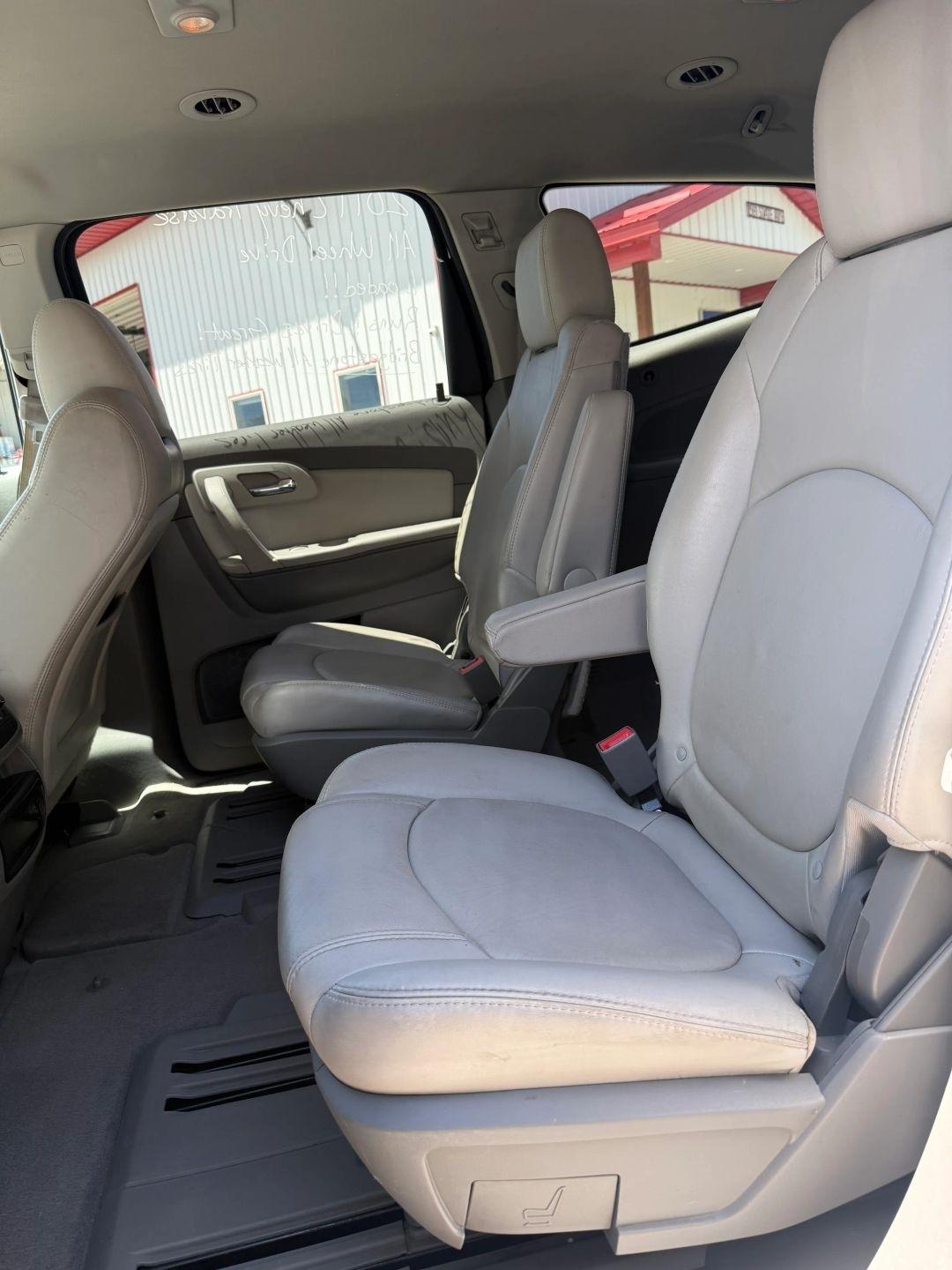 Chevrolet Traverse  2011