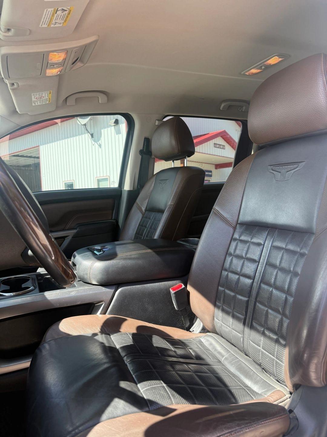 Nissan Titan XD  2016