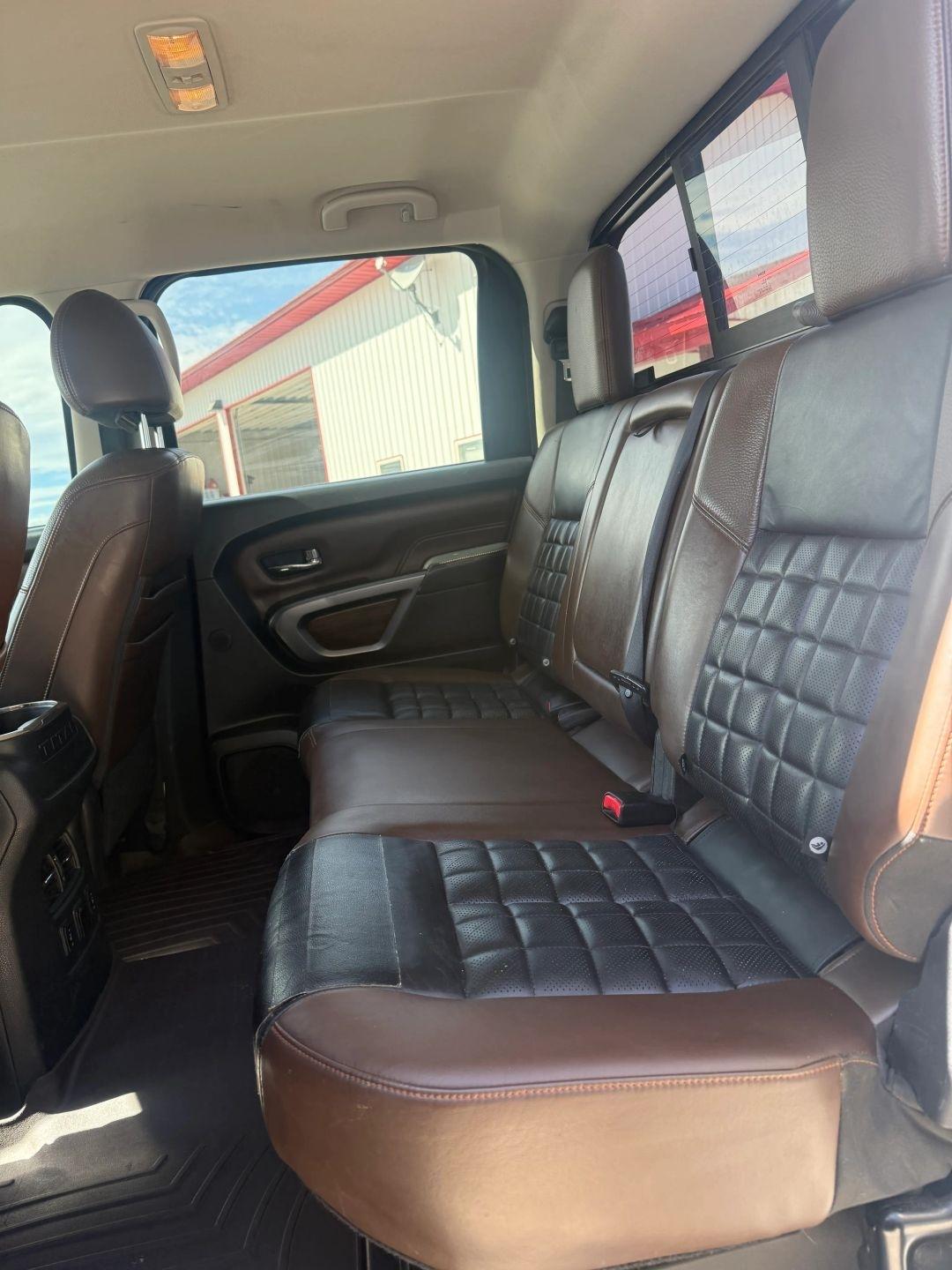 Nissan Titan XD  2016