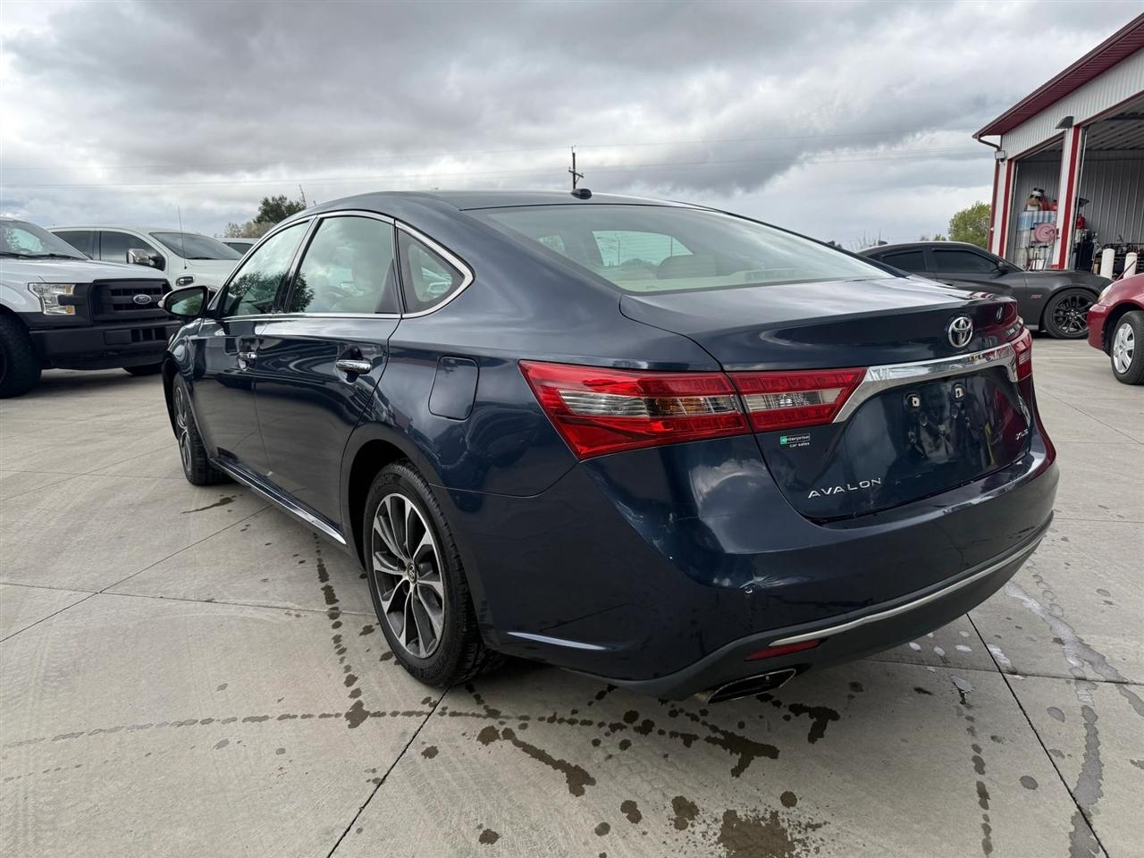 Toyota Avalon  2018