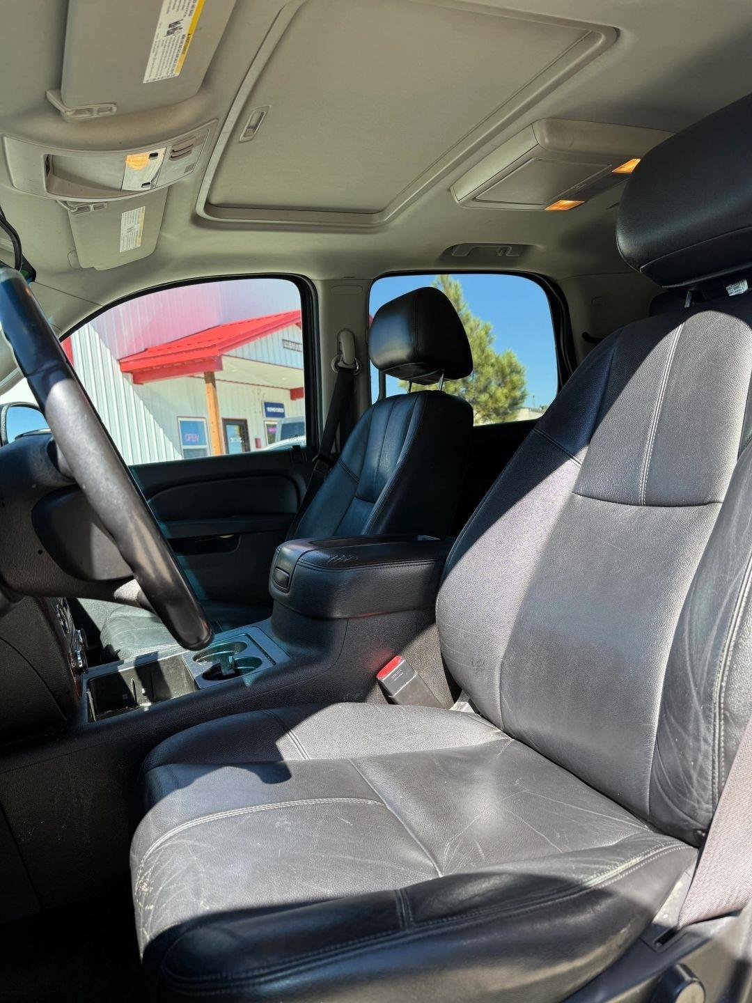 Chevrolet Tahoe  2013