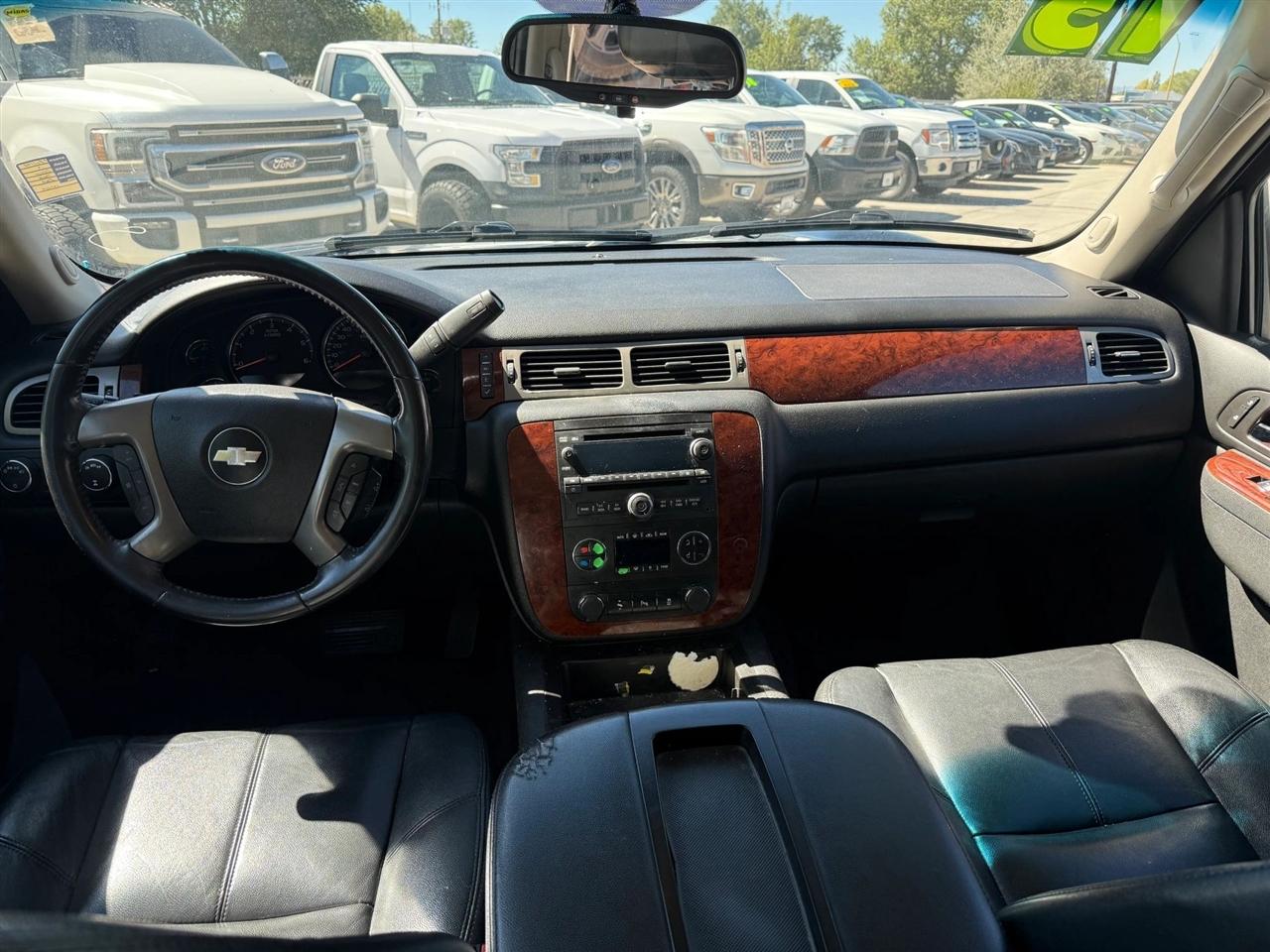 Chevrolet Tahoe  2013