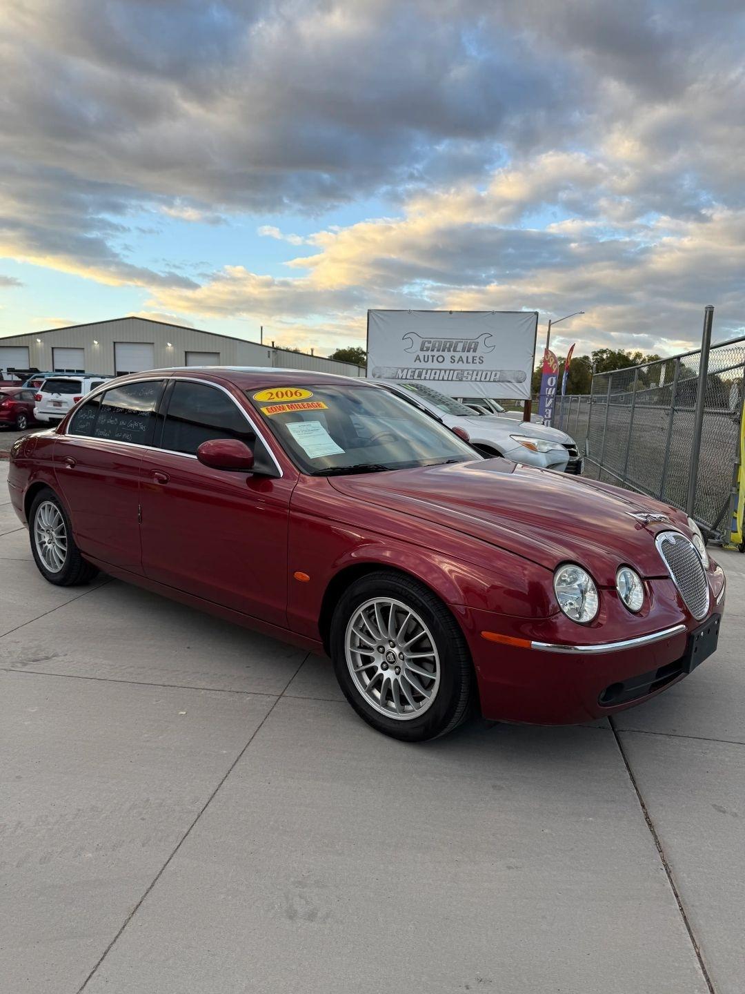 Jaguar S-Type  2006