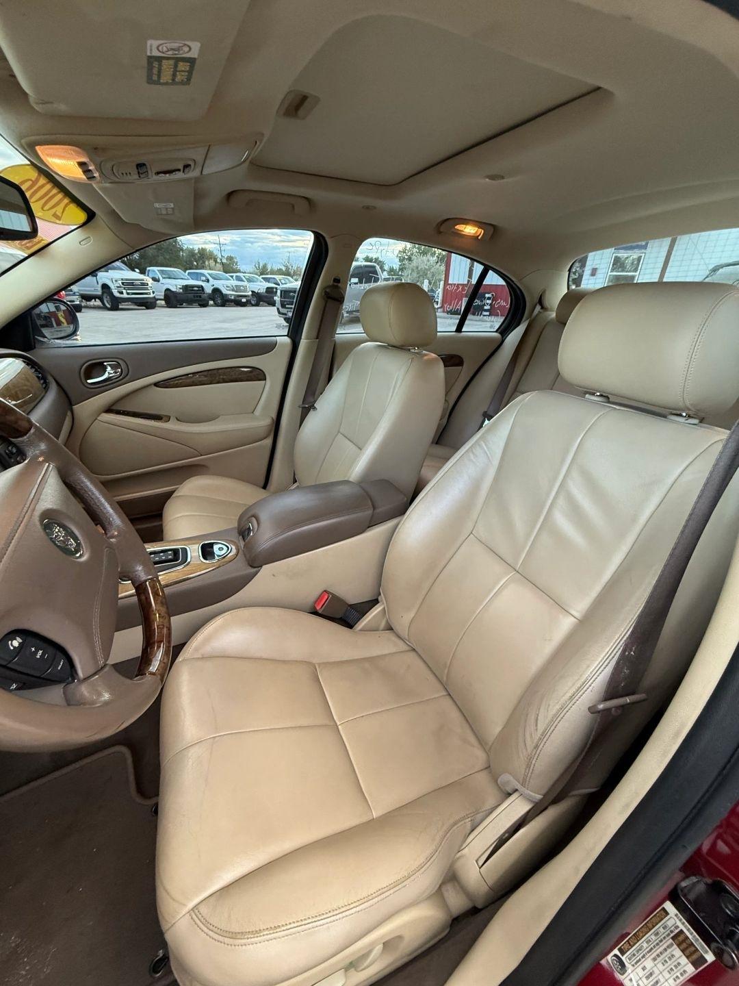 Jaguar S-Type  2006