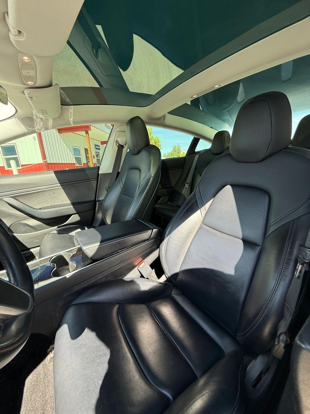 Tesla Model 3  2019